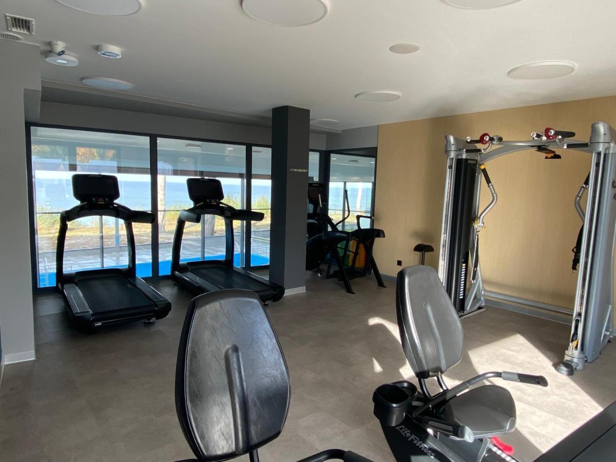 Hs Apartamenty Hevenia Sun Widok Na Morze Rewal Buitenkant foto